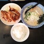 麺や 虎鉄 - 塩ラーメン(ネギメンマ増し・麺かため)、
            ザンギ定食3個(醤油味・ライス大)