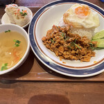 タイ国屋台食堂 ソイナナ - 週替わりランチ（クアクリン）