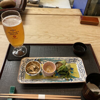 割烹 やました - ビールと付き出し
