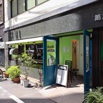 オリーブオイル - お店の外観