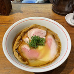 ラーメン屋 トイ・ボックス - チャーシュー醤油ラーメン