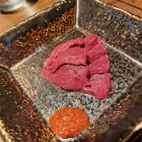 和牛とタン 焼肉 とみ 新橋本店 - 