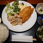 Tedukushi Ryourisa Bou Yoshibou - 白身魚フライ定食 タルタルソース スタミナ焼肉付き 900円