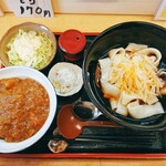 Yudetatei Udon Tarou - カレー丼セット (910円・税別)