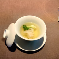 茶禅華 - 雉子のワンタンスープ