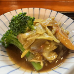 Maruko - カレー風味の白菜とブロッコリー煮