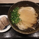 本格派博多うどん はし田たい吉 新橋店 - 冷かけ、かしわおにぎり