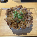 肉丼本舗 - 