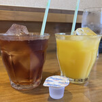 Sousaku Dainingu Shin - アイスティーとオレンジジュース