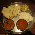 Andhra Kitchen - チーズクルチャと野菜、チキン
