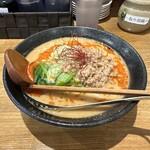 麺や 舞心 - 白胡麻担々麺(850円、斜め上から)