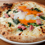 Cream smoked bacon and spinach pizza Bismarck