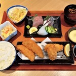 魚どん 然 - アジフライ＆カキフライ＆地魚刺身三種盛り定食