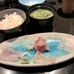 Iwasaki - 本日の日替わり　お刺身、ごはん、お味噌汁