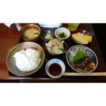 旬菜織部 - お気に入りの店でランチ。カツオのたたき、豚しゃぶさらだ、焼きたてのフワフワ出し巻き(*´∀｀)