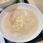 ラーメンエクスプレス 博多一風堂・ソラノイロ - 料理写真: