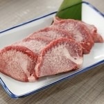 焼肉 しゃ楽 - タン塩