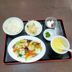 台湾料理 祥瑞 - 2023年4月13日(木) 海三鮮炒め定食(ﾗｰﾒﾝをｽｰﾌﾟに変更)1,180円