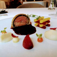 ドミニク・ブシェ トーキョー - フランス産鴨肉のトゥルトゥ　ソース・トリュフ