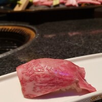 個室 和牛焼肉 吟 難波店 - 