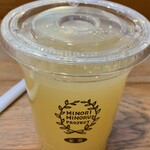 Minorikafe - 青森県産りんごジュース（セット）　無料