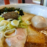 唯一無二のらぁ麺専門店 イ袋ワシづかみ - 