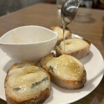 焼肉とワイン 鳶助 - 