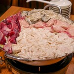 豊田屋 - アンキモ、ねぎま(マグロほほ肉)、白子、カキ鍋