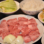 Yakiniku Ya - 料理