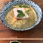 ラーメン イッケン - 煮干しの塩らーめん900円税込。塩なのに甘い！