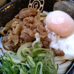 Hanamaru Udon - 牛肉温玉ぶっかけ　小　¥640