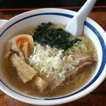 らぁ麺屋 大明神 - 塩ラーメン大盛り７４０円