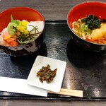 海鮮茶屋 一鮮 - 【2023.4.14(金)】一鮮日替り丼物(トロクタ丼＋冷たい天ぷらうどん)900円