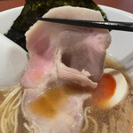 酒肴場 屯 - 低温調理のカタロースチャーシューはしっとり美味