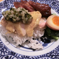 喜記 銀座店 - チャーシューと蒸し鶏のせご飯