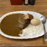 ジャンカレー - 豚角煮カレー（990円）