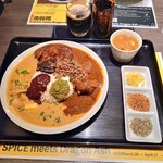 偏愛食堂 - カレープレート。