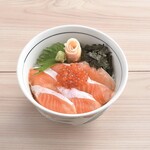 Toro salmon Oyako-don (Chicken and egg bowl)