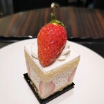 トシ・ヨロイヅカ 東京 - 