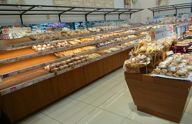 パン工場 マックスバリュ沼ノ端店 - 沼ノ端（パン）の写真