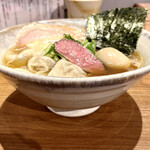 ジャパニーズ ラーメン 五感 - 着丼〜♬