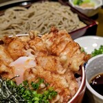 [Kinsou chicken from Aichi prefecture] Special chicken Ten-don (tempura rice bowl) and 100 percent soba set