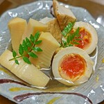 Boiled bamboo shoots and deep-fried Simmered dish with flavored egg from a soba restaurant