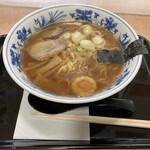 食い処いずみ屋 - しょうゆラーメン