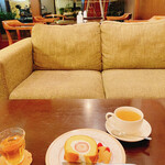 森のらくだ - ソファ席