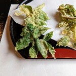 郷土料理ともん - ヨモギ、追加３品のごちそう感が凄い