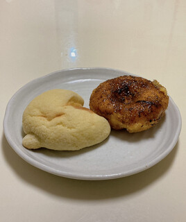 Monsheru - サボテンのメロンパン＆クレームブリュレドーナツ