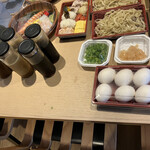 味 らく田 - シメの沖縄そばセット。子供用の小さなお寿司