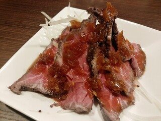 Teppanyaki Shikube - 黒毛和牛のローストビーフ