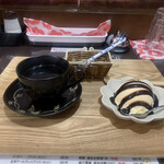 キッチン あずま - ⭐︎  バニラアイス チョコソースかけ　税込  ３５０ 円
      ⭐︎  HOT 珈琲（トアルコトラジャ）   税込  ３００ 円